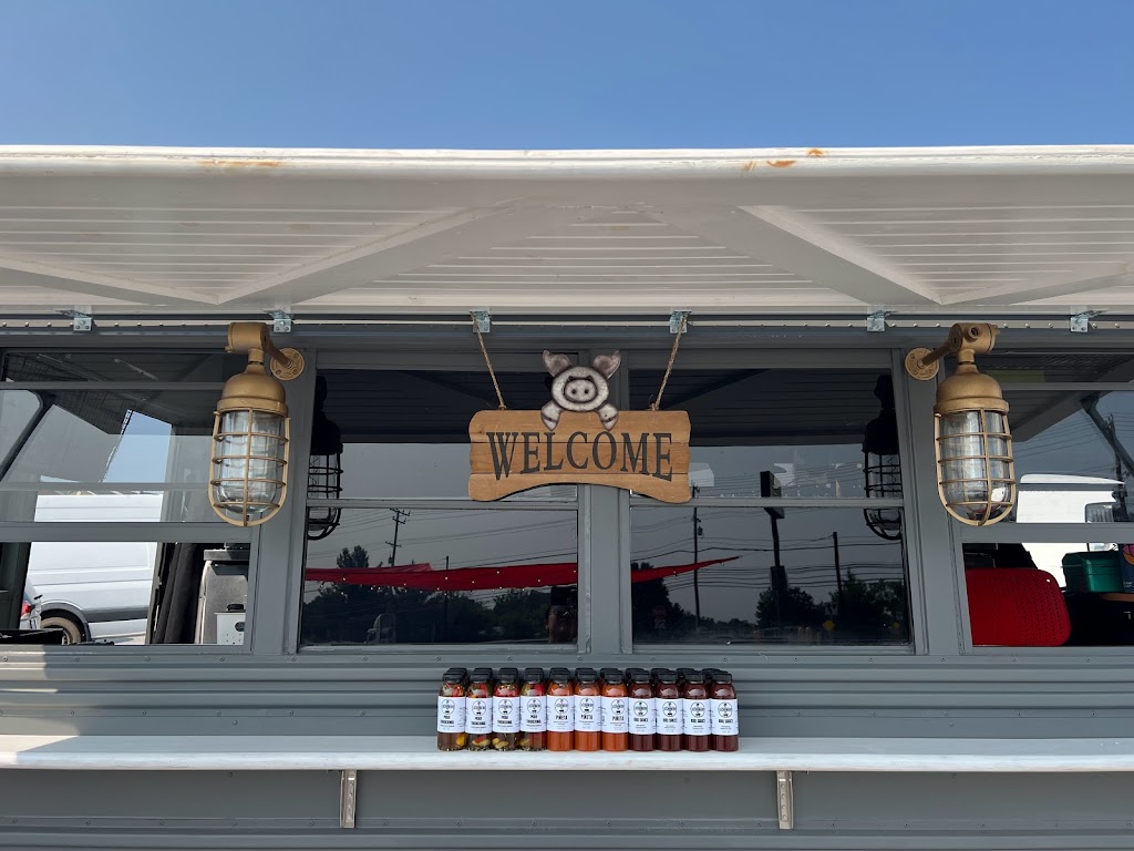 Lechonera DMV | restaurant | 7540 Washington Blvd, Elkridge, MD 21075, USA | 2407565359 OR +1 240-756-5359