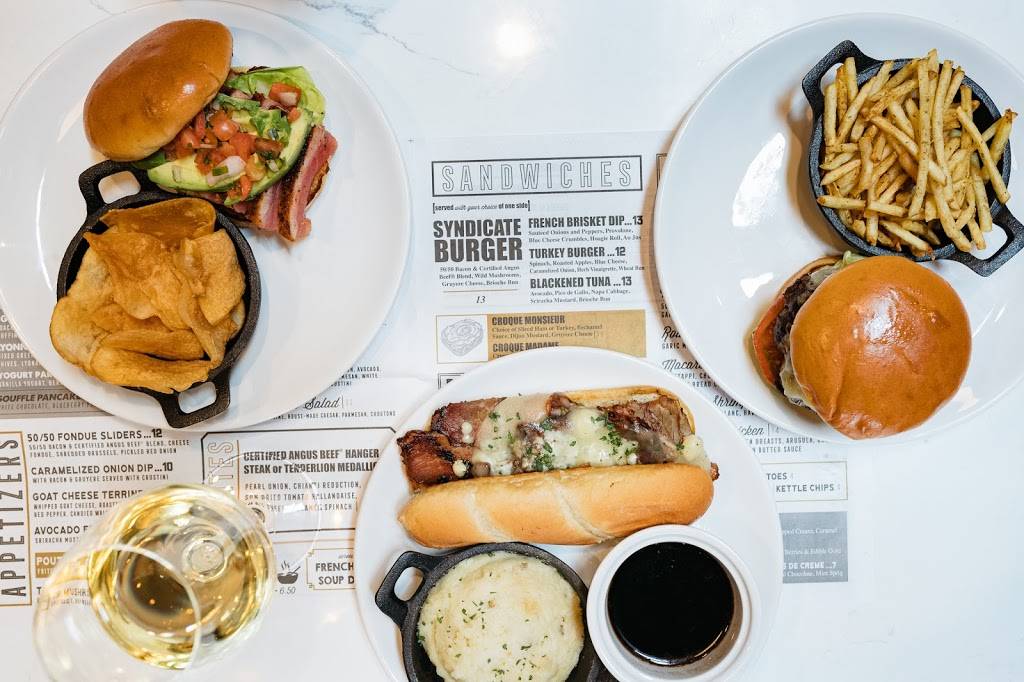 Fifth Avenue Syndicate | restaurant | 1630 5th Ave, Moline, IL 61265, USA | 3096400070 OR +1 309-640-0070