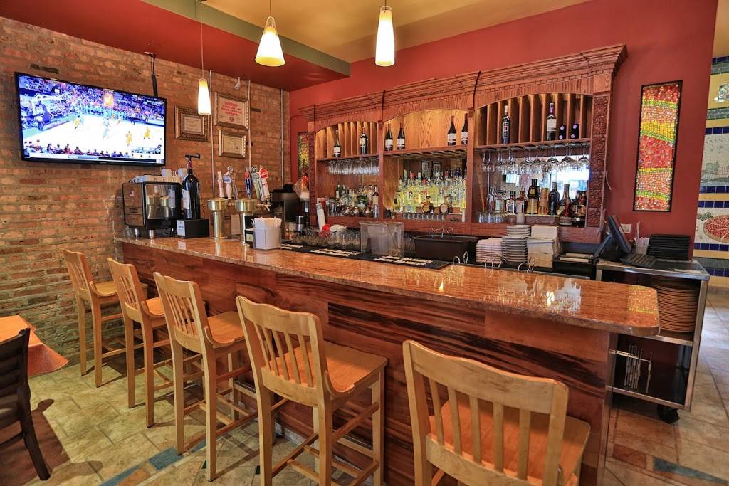 Chicagos Pizza | meal delivery | 3114 N Lincoln Ave, Chicago, IL 60657, USA | 7734772777 OR +1 773-477-2777