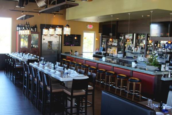 Yannis Bar & Grill | restaurant | 12015 Scripps Highlands Dr, San Diego, CA 92131, USA | 8585270011 OR +1 858-527-0011