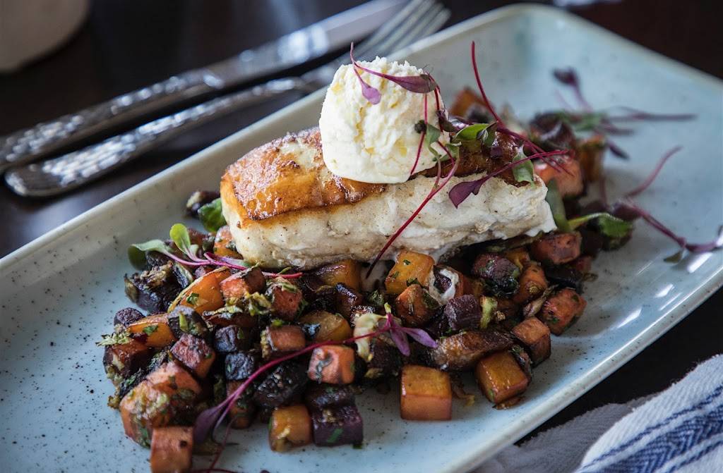 Grace & Grit | restaurant | 320 Wingo Way Suite 100, Mt Pleasant, SC 29464, USA | 8436984748 OR +1 843-698-4748