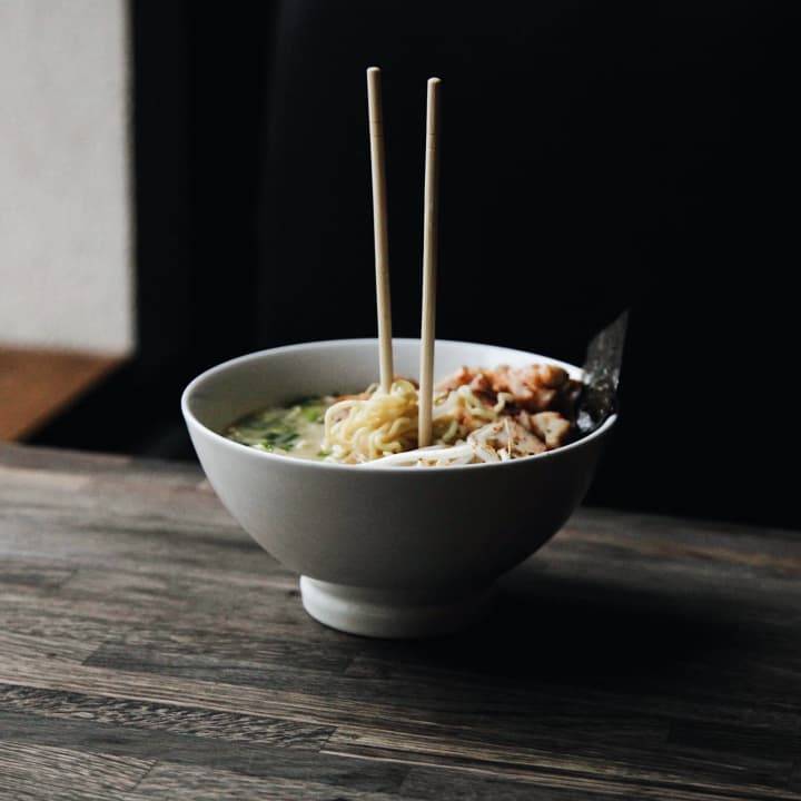 Sushi Shop | restaurant | 2210 Bank St, Ottawa, ON K1V 1J5, Canada | 6136808977 OR +1 613-680-8977