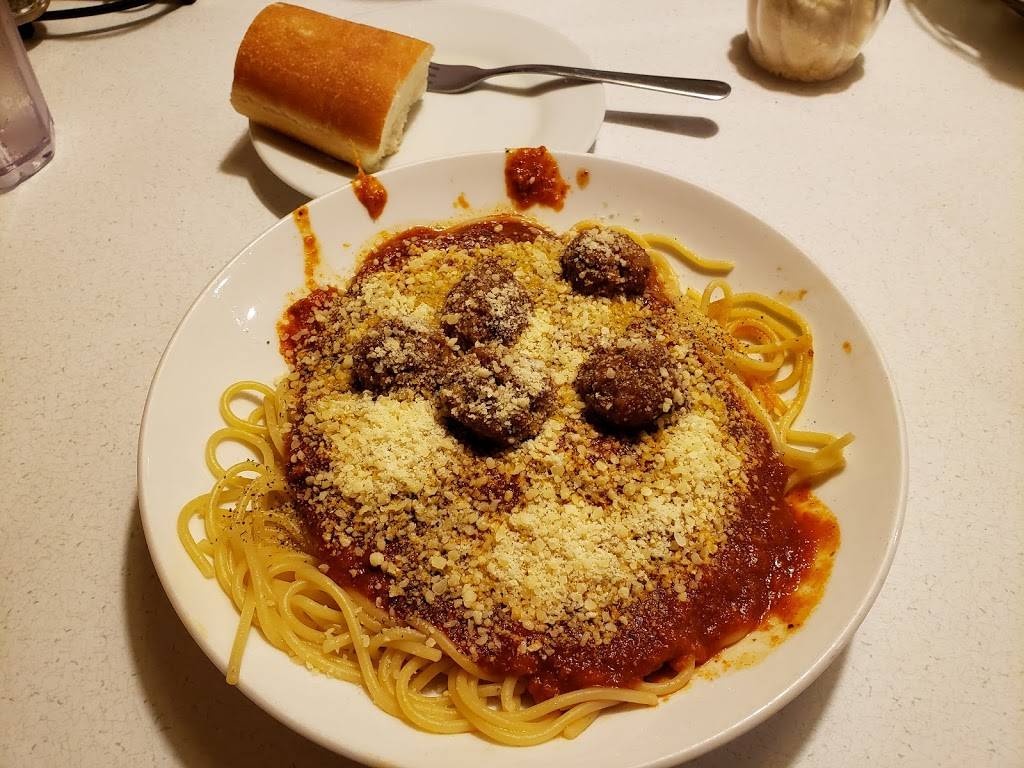 Avanti Ristorante | restaurant | 4711 N Rockwood Dr, Peoria, IL 61615, USA | 3096886565 OR +1 309-688-6565