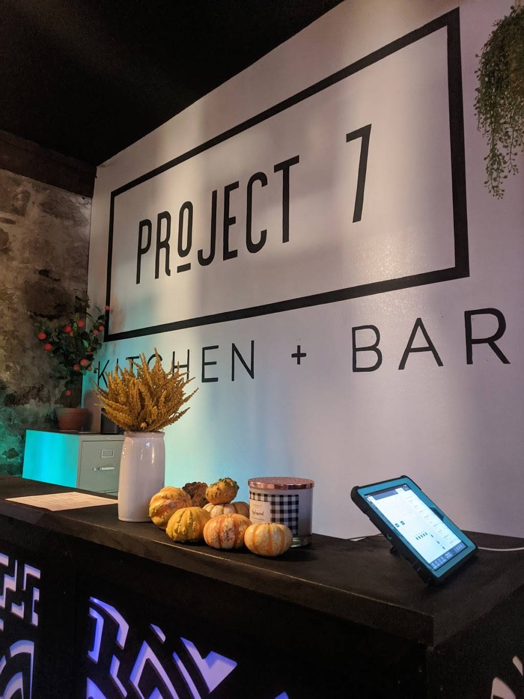Project 7 Kitchen & Bar | restaurant | 329 N West Ave, Fayetteville, AR 72701, USA | 4792121845 OR +1 479-212-1845