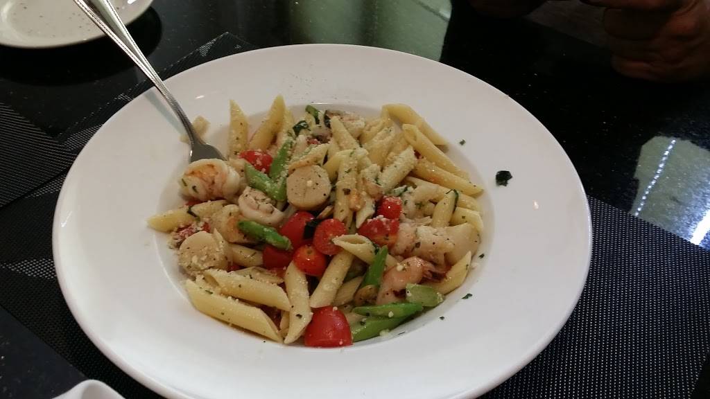 Erins Isle | restaurant | 15403 Cross Island Pkwy, Whitestone, NY 11357, USA | 7187468456 OR +1 718-746-8456