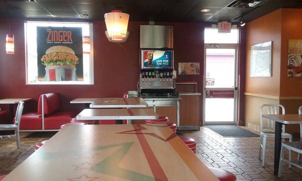 KFC | restaurant | 116 W McCauley Dr, Uhrichsville, OH 44683, USA | 7409224800 OR +1 740-922-4800