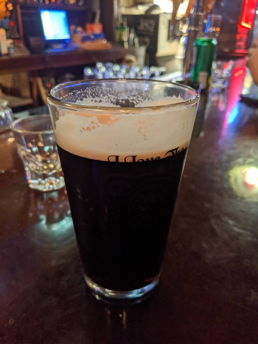 Durty Nellys Irish Pub | restaurant | 208 W University Ave, Gainesville, FL 32601, USA | 3523749567 OR +1 352-374-9567