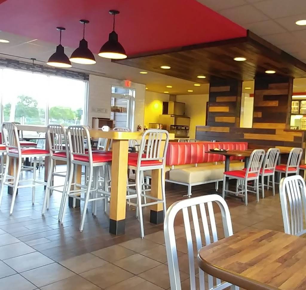 Arbys | restaurant | 924 NW 62nd St, Fort Lauderdale, FL 33309, USA | 9547762429 OR +1 954-776-2429