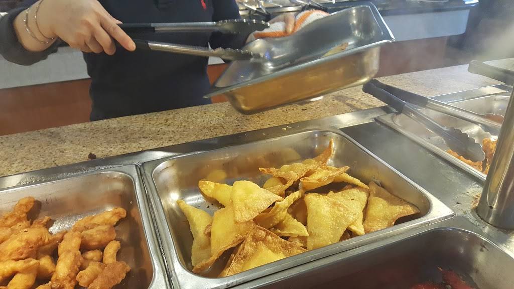 East West Restaurant | restaurant | 828 Hebron Rd, Heath, OH 43056, USA | 7405223268 OR +1 740-522-3268