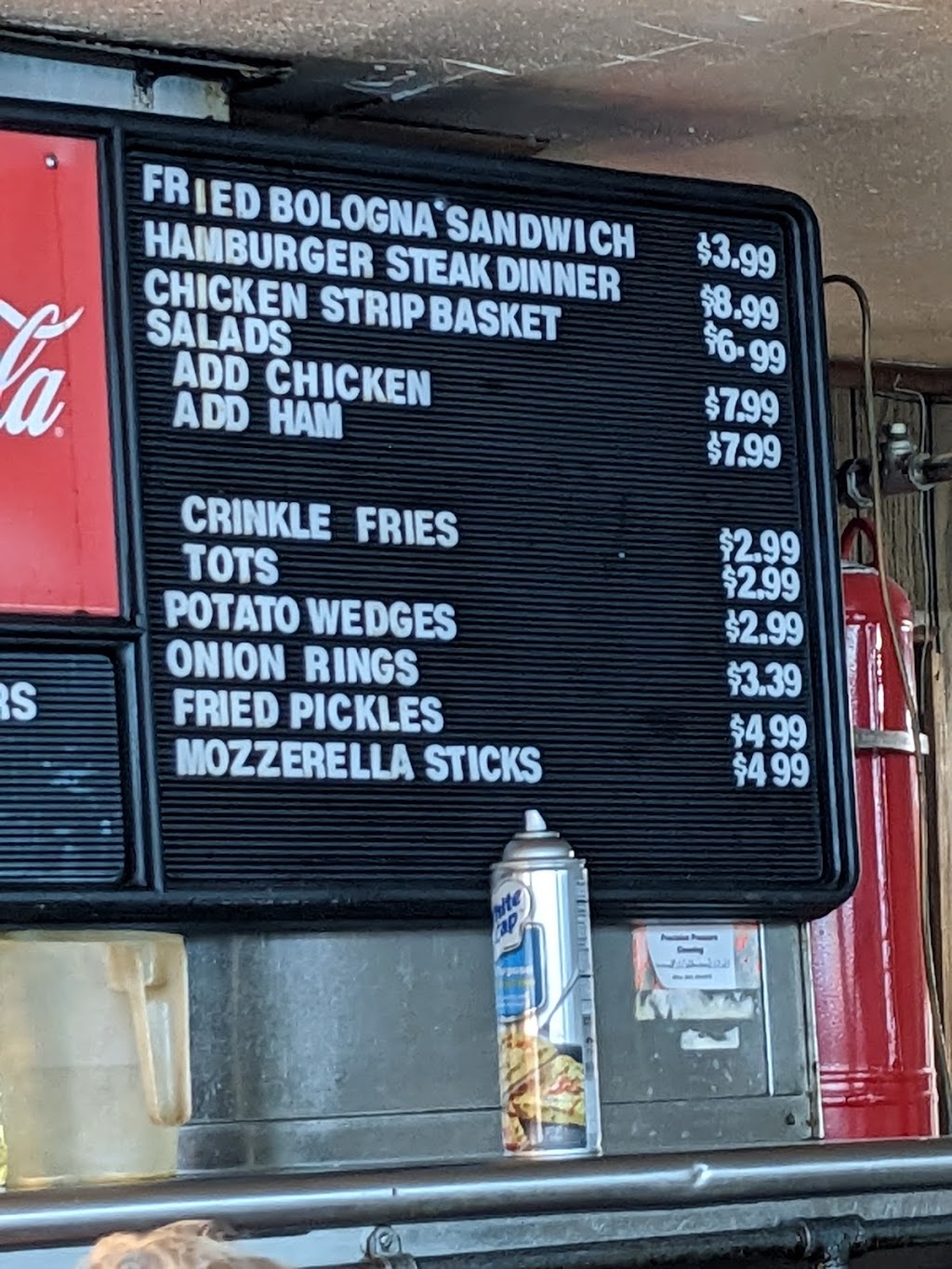 Charlie Halls Grocery | restaurant | 4500 Sweetwater Vonore Rd, Madisonville, TN 37354, USA | 4234423083 OR +1 423-442-3083