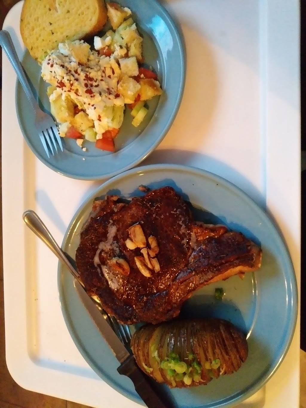 Starboard Tack | restaurant | 2601 Atlantic St, Las Vegas, NV 89121, USA | 7026845769 OR +1 702-684-5769