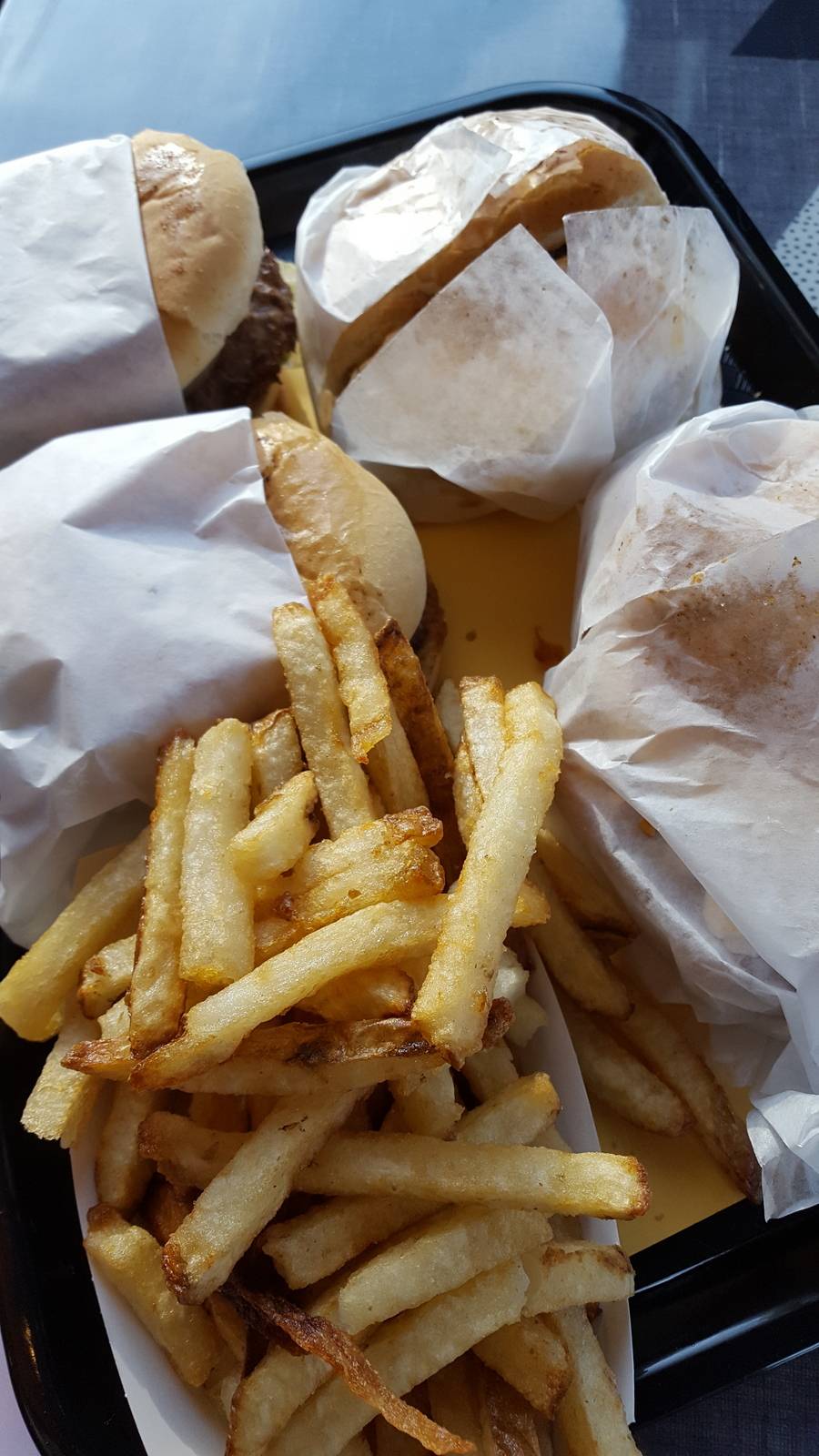 Nonla Burger | restaurant | 2103 S Burdick St, Kalamazoo, MI 49001, USA | 2694432270 OR +1 269-443-2270