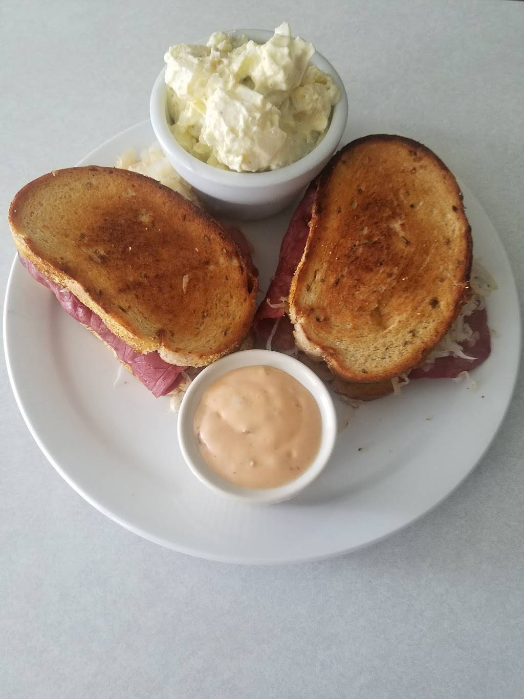 KcKs Drive in &Diner | restaurant | N2245 US-45, Campbellsport, WI 53010, USA | 9205333443 OR +1 920-533-3443