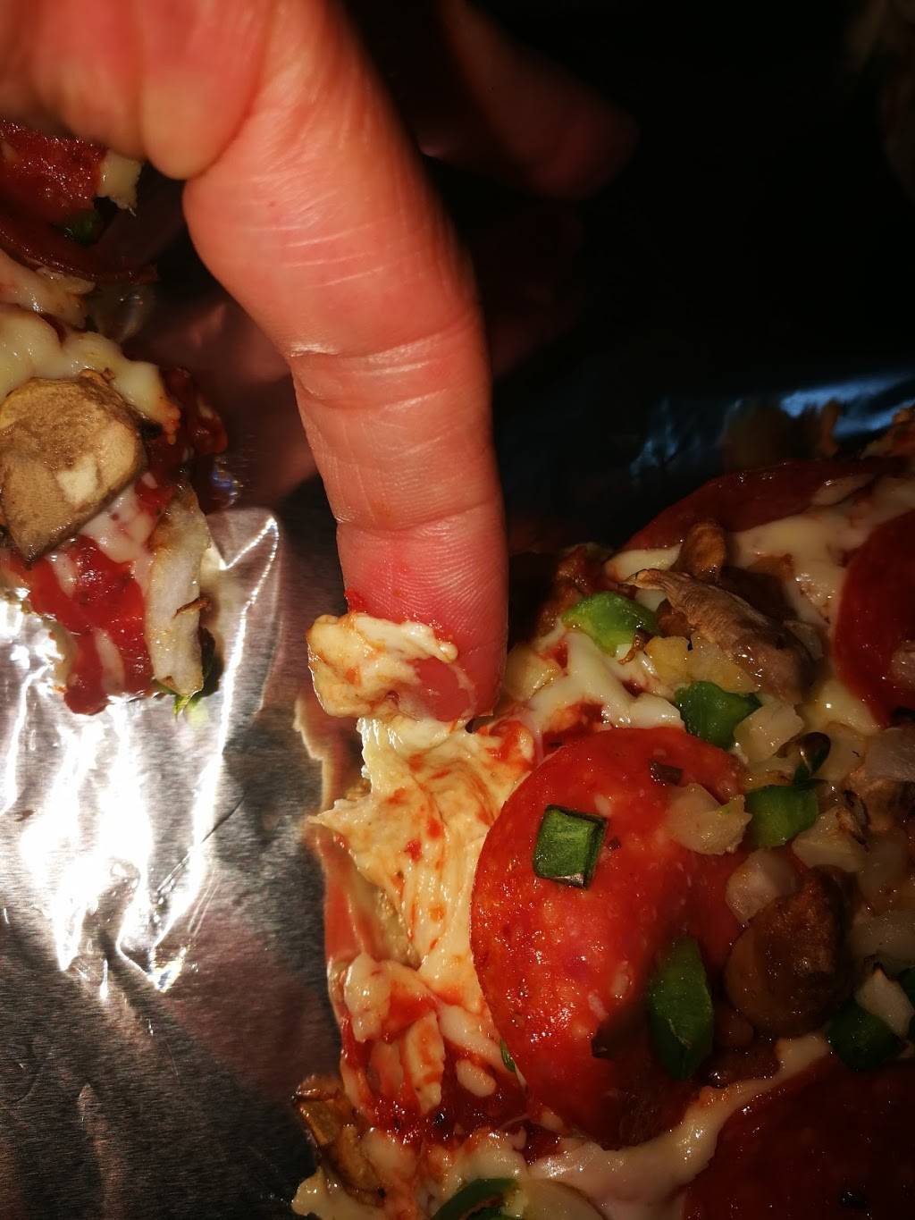 Little Caesars Pizza | meal takeaway | 2272 Tenth Line Rd, Orléans, ON K4A 0X4, Canada | 6138370888 OR +1 613-837-0888