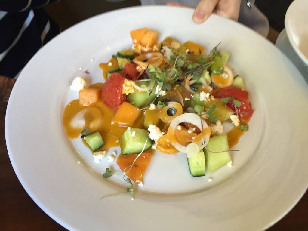 Le Garage | restaurant | 85 Liberty Ship Way #109, Sausalito, CA 94965, USA | 4153325625 OR +1 415-332-5625