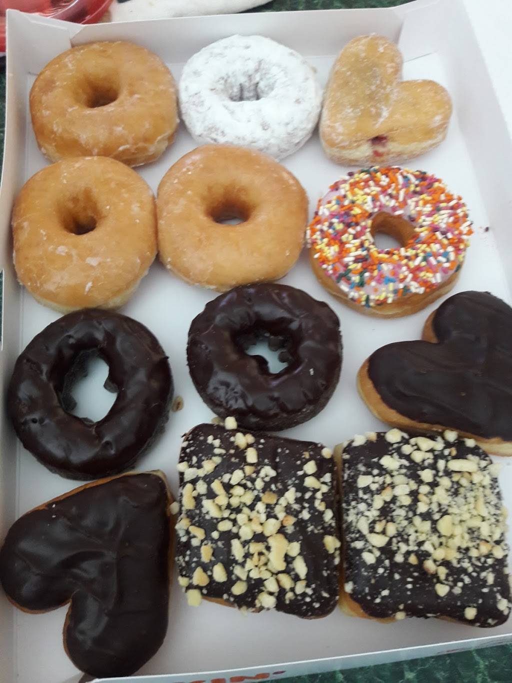 Dunkin | cafe | 880 W Army Trail Rd, Carol Stream, IL 60188, USA | 6302896568 OR +1 630-289-6568