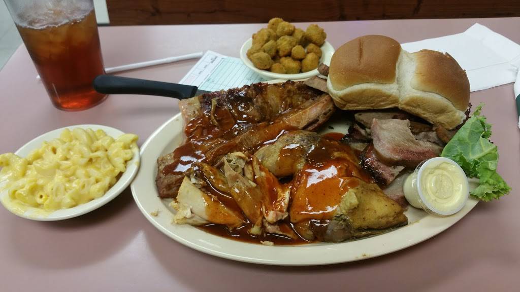 Prince George Family BBQ | restaurant | 4605 County Dr, Disputanta, VA 23842, USA | 8047323278 OR +1 804-732-3278