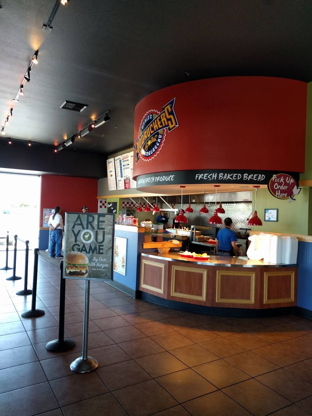 Fuddruckers | restaurant | 3848 McHenry Ave, Modesto, CA 95350, USA | 2093383833 OR +1 209-338-3833