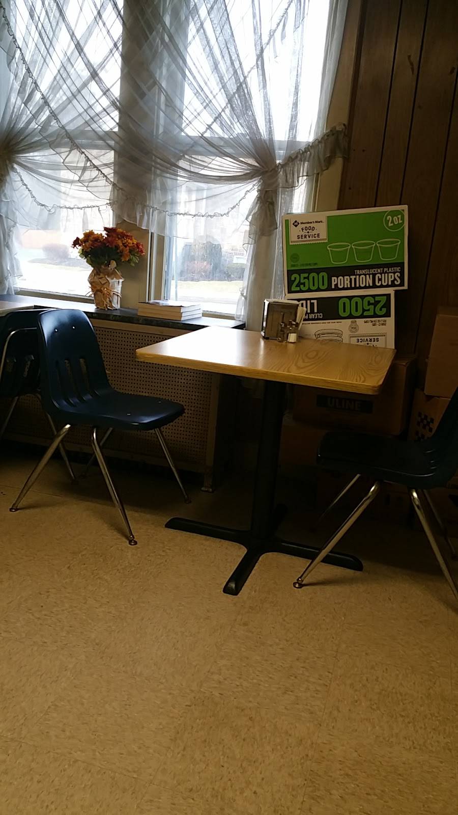 Lattanzio Sandwiches | meal takeaway | 2661, 3226 Kutztown Rd, Reading, PA 19605, USA | 6109212324 OR +1 610-921-2324