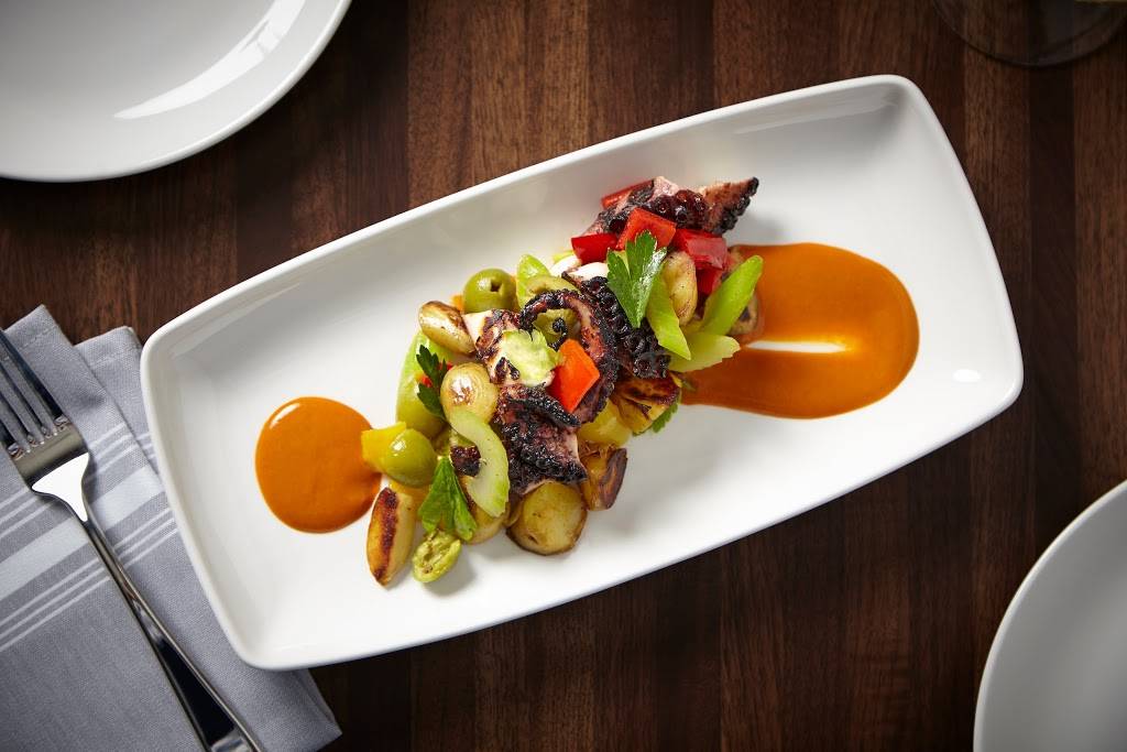 Coda di Volpe | restaurant | 3335 N Southport Ave, Chicago, IL 60657, USA | 7736878568 OR +1 773-687-8568