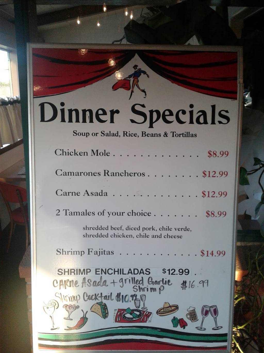 Cafe San Martin | restaurant | 112 N A St, Lompoc, CA 93436, USA | 8057364104 OR +1 805-736-4104