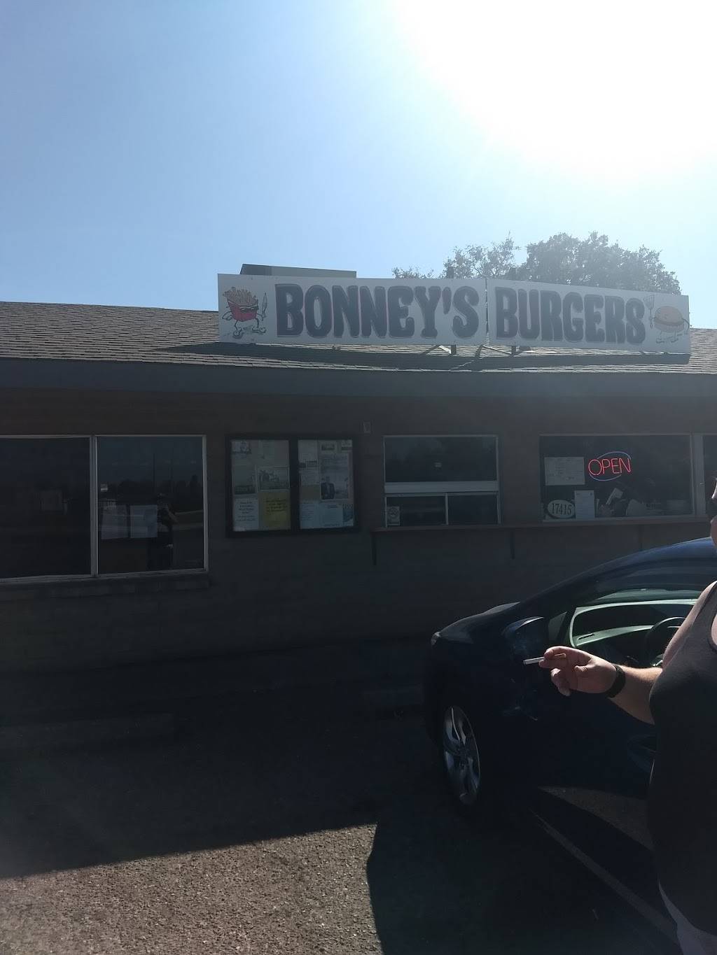 Bonneys Burgers | restaurant | 17415 Palm Ave, Anderson, CA 96007, USA | 5303572011 OR +1 530-357-2011