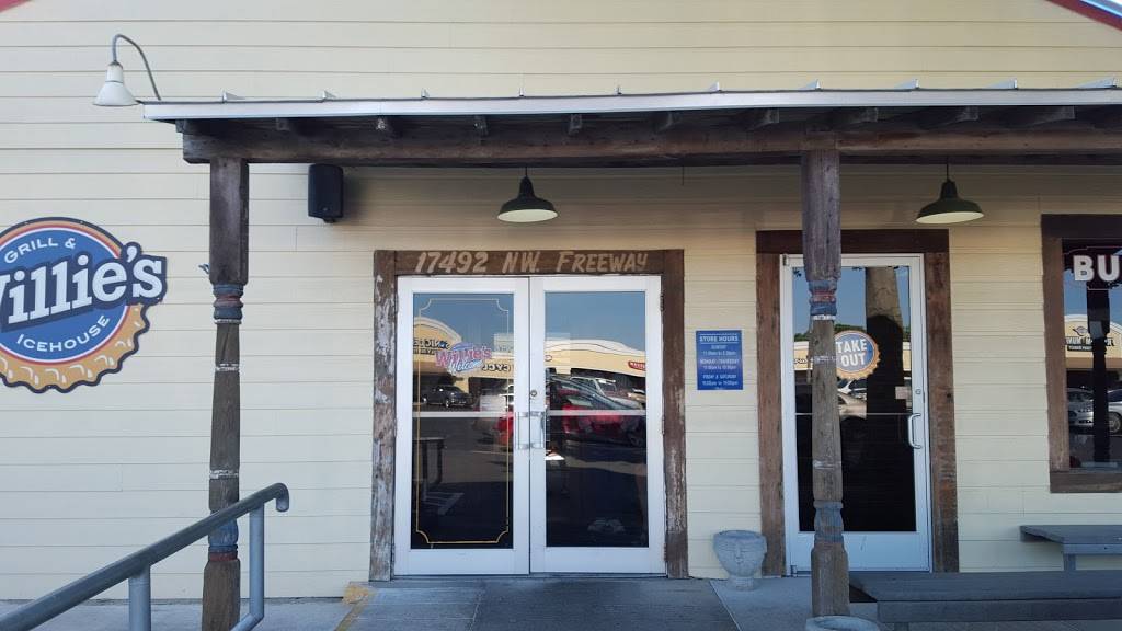 Willies Grill & Icehouse | restaurant | 17492 Northwest Fwy, Houston, TX 77040, USA | 7139370456 OR +1 713-937-0456