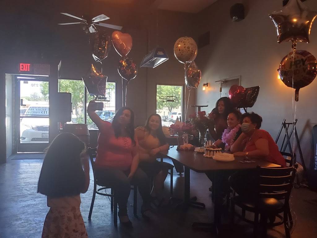 Taqueria Gonzalez | restaurant | 260 Van Ness St, Coalinga, CA 93210, USA | 5598218002 OR +1 559-821-8002