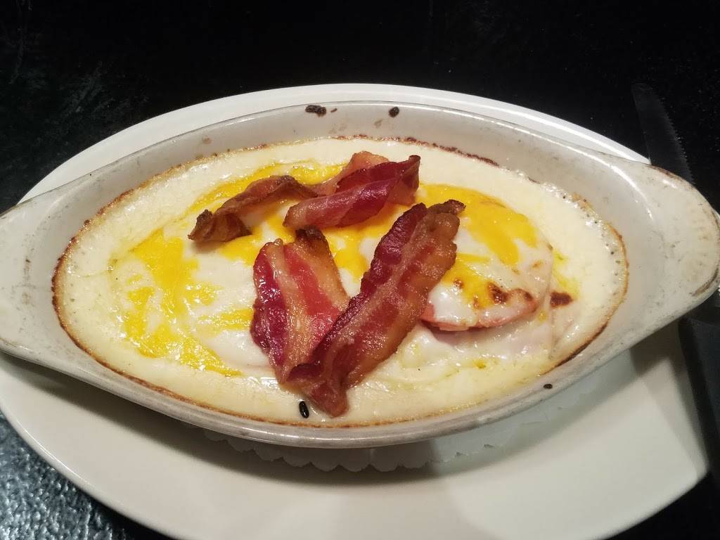 Bristol Bar & Grille Downtown | restaurant | 614 W Main St #4211, Louisville, KY 40202, USA | 5025821995 OR +1 502-582-1995