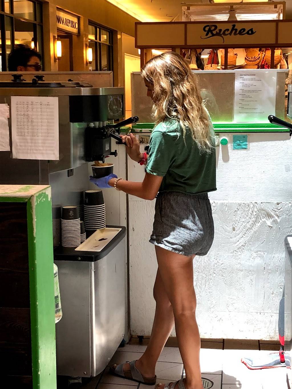 Banán - Kahala Cube | restaurant | 4211 Waialae Ave, Honolulu, HI 96816, USA | 8089538200 OR +1 808-953-8200