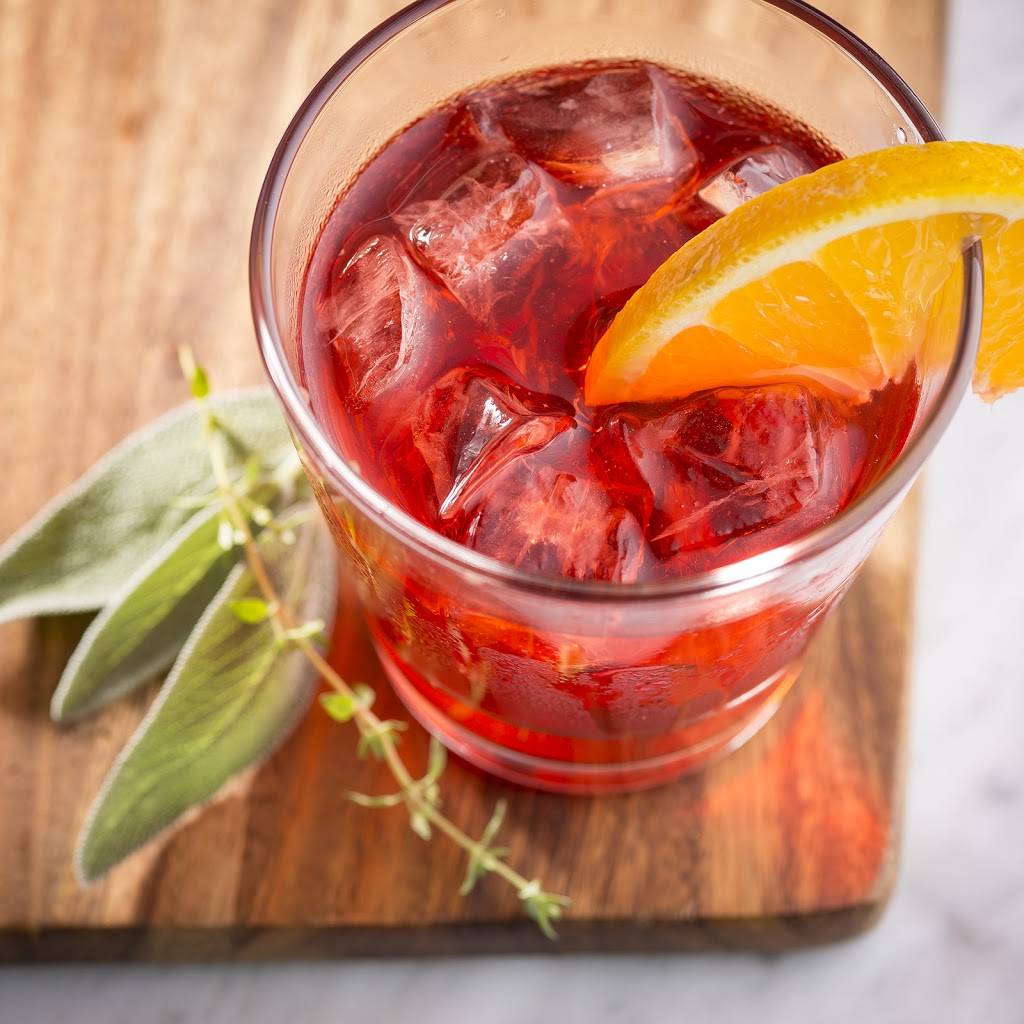 Nella Pizza e Pasta | restaurant | 1125 E 55th St, Chicago, IL 60615, USA | 7736430603 OR +1 773-643-0603