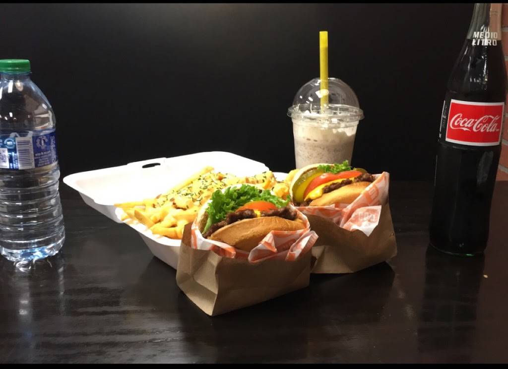 Orange Cow Burgers | restaurant | 955 N Resler Dr ste 110, El Paso, TX 79912, USA | 9153000251 OR +1 915-300-0251