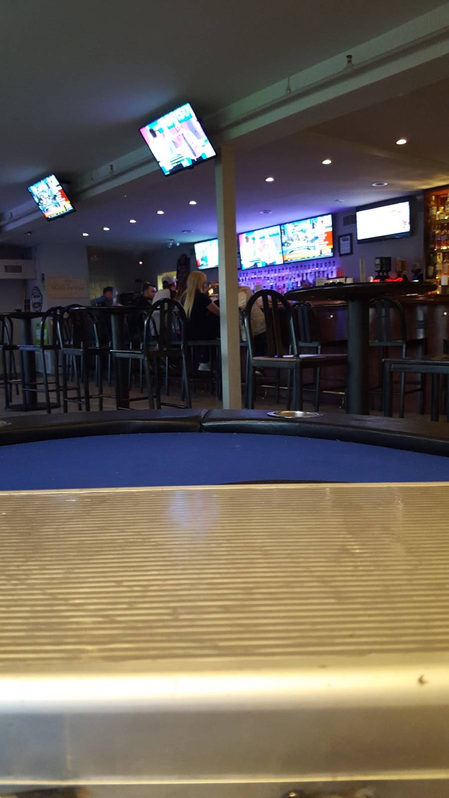 Out of Bounds | restaurant | 4445 Veterans Memorial Blvd, Metairie, LA 70006, USA | 5048897350 OR +1 504-889-7350