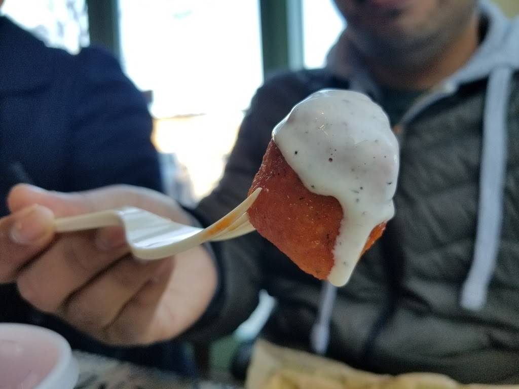 Wingstop | restaurant | 1473 Ellinwood Ave, Des Plaines, IL 60016, USA | 8476999464 OR +1 847-699-9464