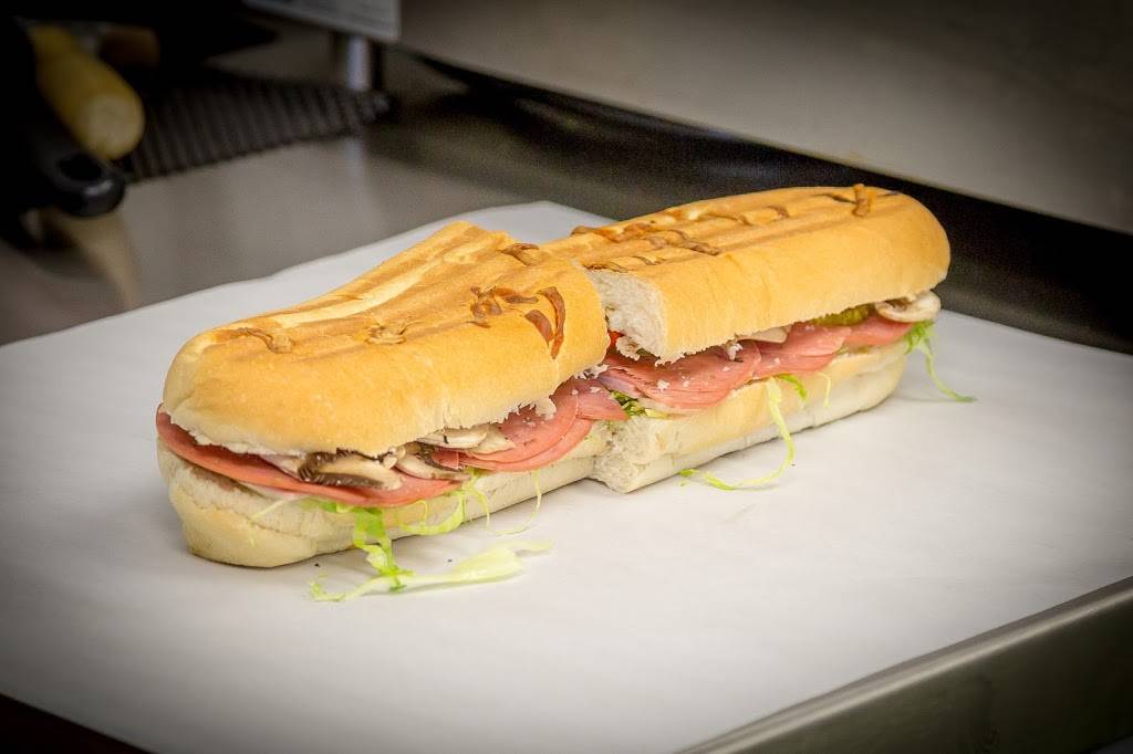 Subshack | restaurant | 809 Victoria St N, Kitchener, ON N2B 3C3, Canada | 5197479999 OR +1 519-747-9999