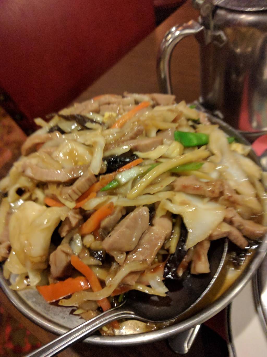 Huis Cantonese American Cuisine | restaurant | 8820 W North Ave, Wauwatosa, WI 53226, USA | 4144755150 OR +1 414-475-5150