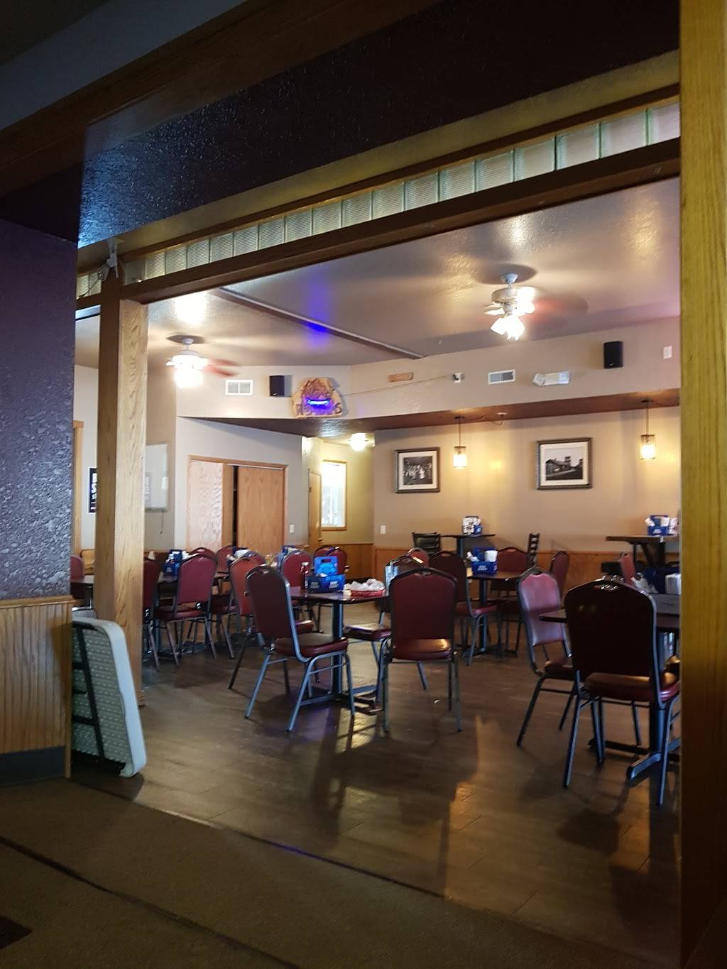 JBs Tavern | restaurant | 112 Main St, Wanamingo, MN 55983, USA | 5078242100 OR +1 507-824-2100