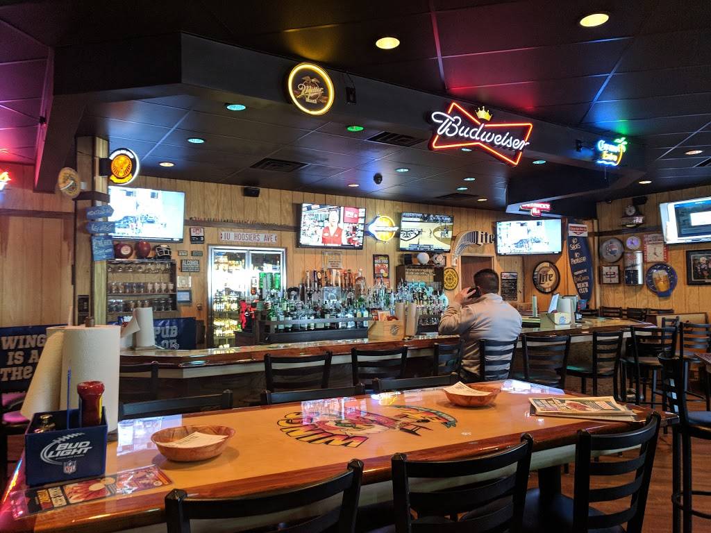 Wings Etc. | restaurant | 1925 Melody Ln, Greenfield, IN 46140, USA | 3173181016 OR +1 317-318-1016