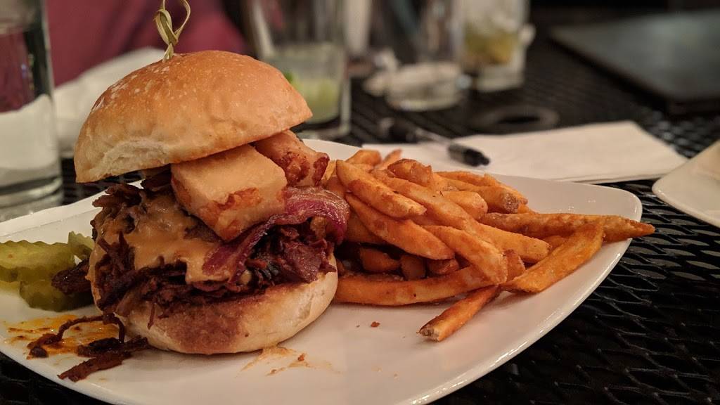 Iron Tap | restaurant | 140 W Main St, Waconia, MN 55387, USA | 9524424447 OR +1 952-442-4447