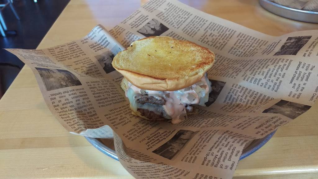 Wayback Burgers | restaurant | 2380 Dixwell Ave, Hamden, CT 06514, USA | 2038917143 OR +1 203-891-7143