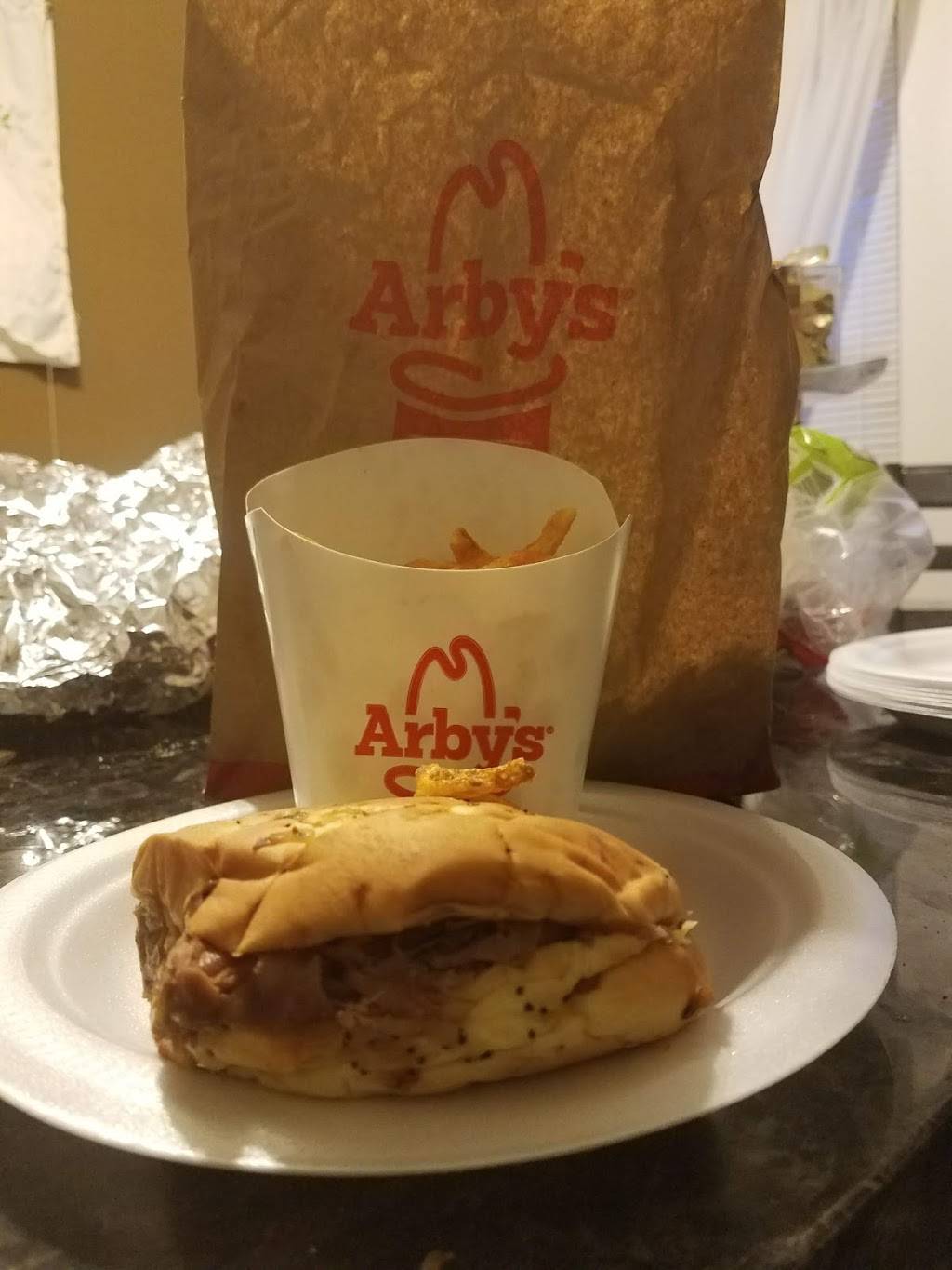 Arbys | restaurant | 24700 Haggerty Rd, Farmington Hills, MI 48335, USA | 2486159330 OR +1 248-615-9330