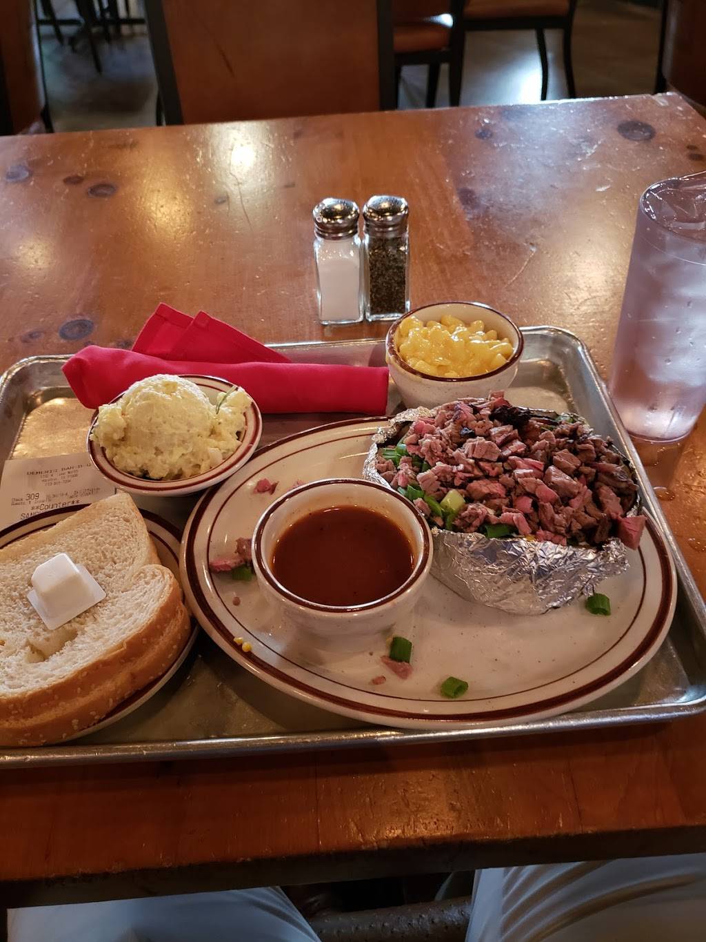 Demeris Bar-B-Q | restaurant | 1702 W Loop N Fwy Ste A, Houston, TX 77008, USA | 7136817204 OR +1 713-681-7204