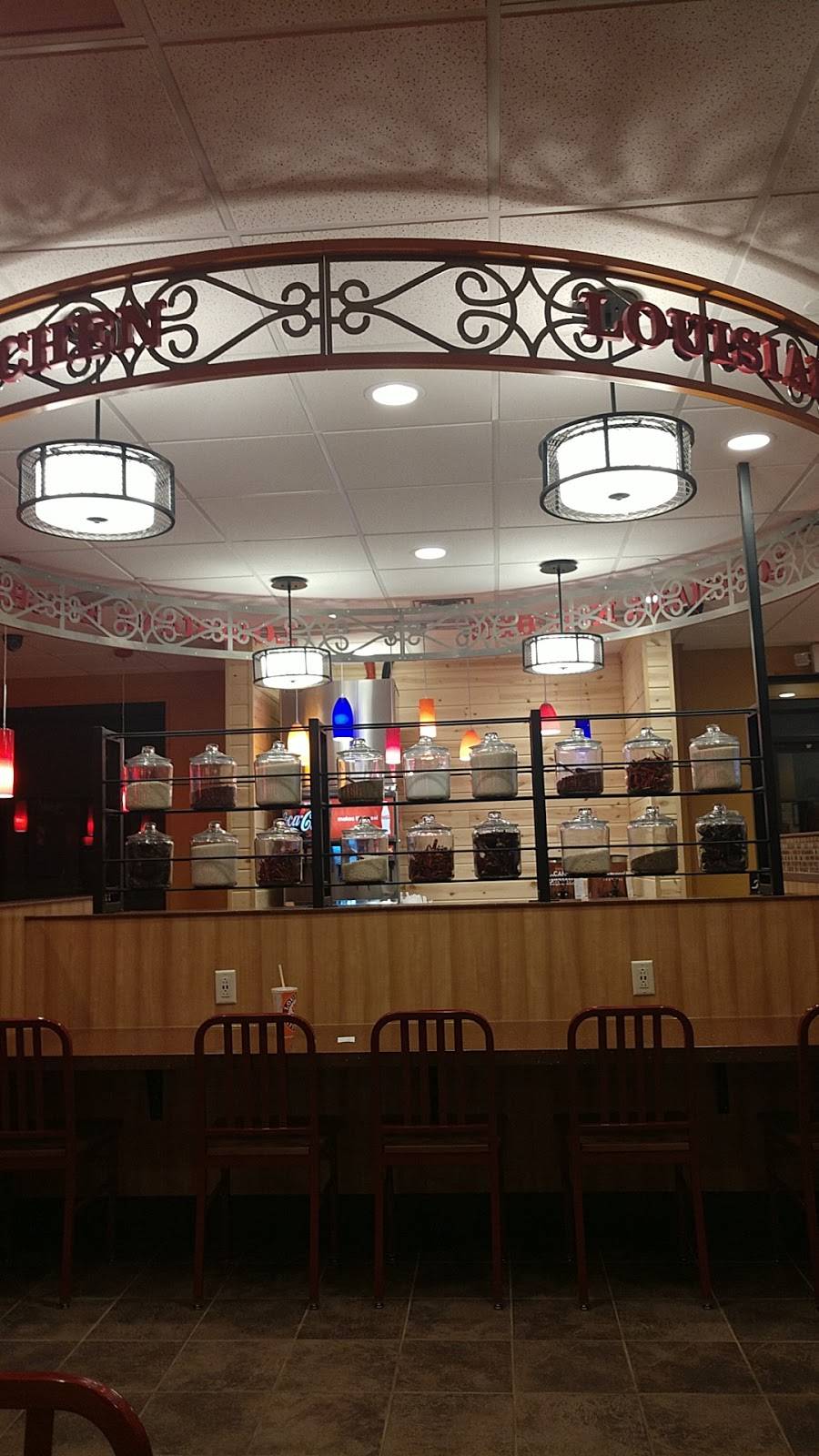 Popeyes Louisiana Kitchen | restaurant | 4100 Barksdale Blvd, Bossier City, LA 71112, USA | 3185847474 OR +1 318-584-7474