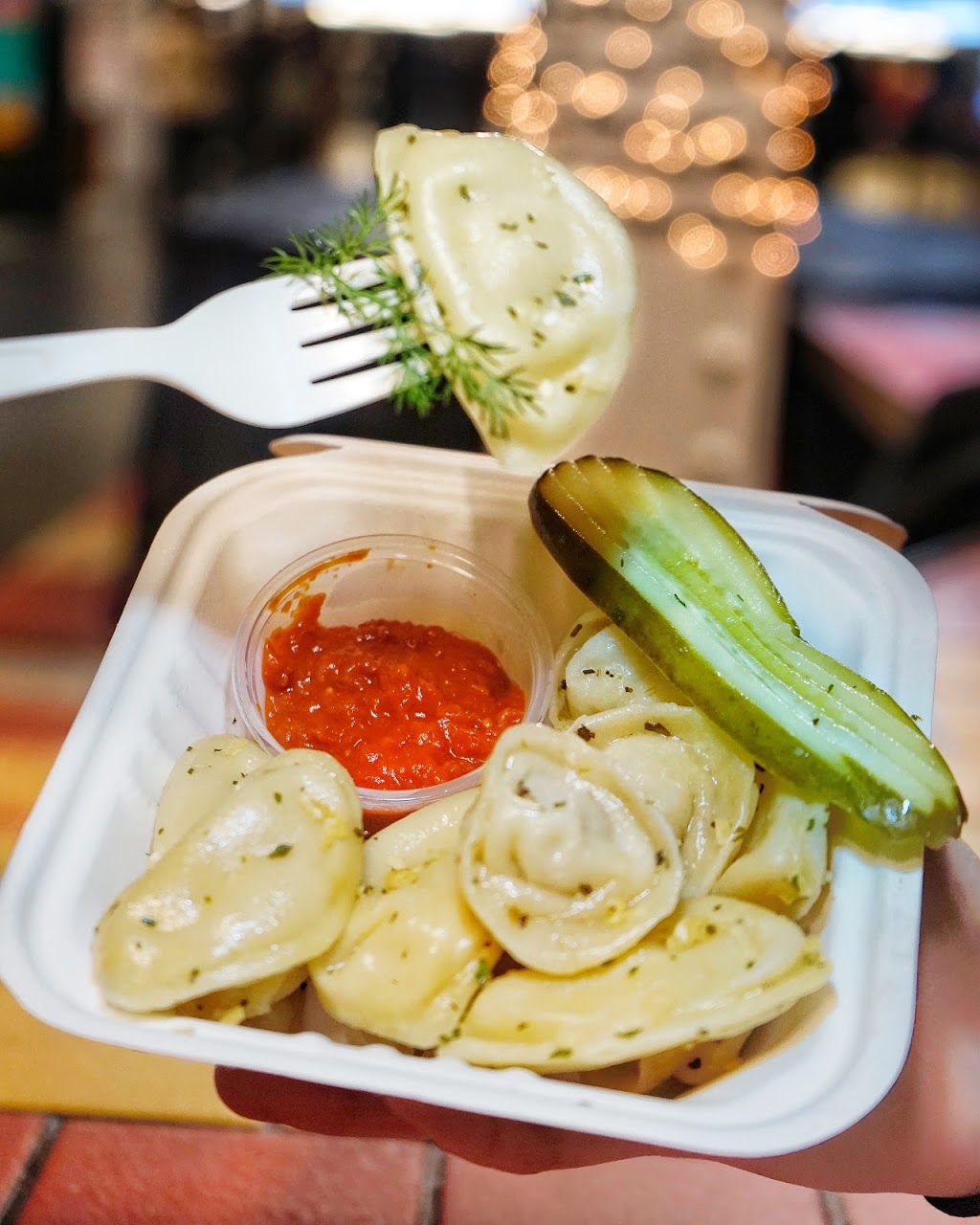 Daa! Dumplings | restaurant | 886 9th Ave, New York, NY 10019, USA | 5308616384 OR +1 530-861-6384