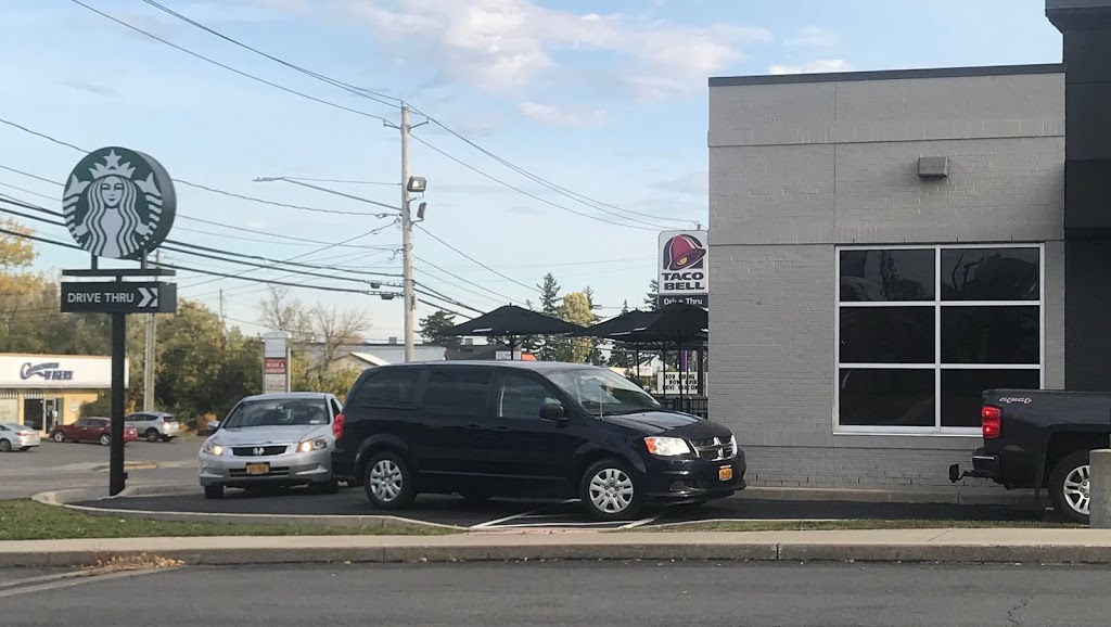 Starbucks | cafe | 160 Grant Ave, Auburn, NY 13021, USA | 3152525533 OR +1 315-252-5533