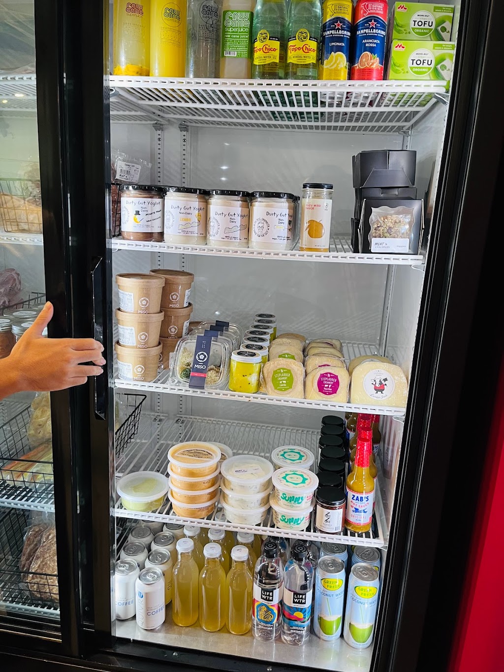 Meat & Essentials | cafe | 2004 Huntington Dr, San Marino, CA 91108, USA | 6262342034 OR +1 626-234-2034