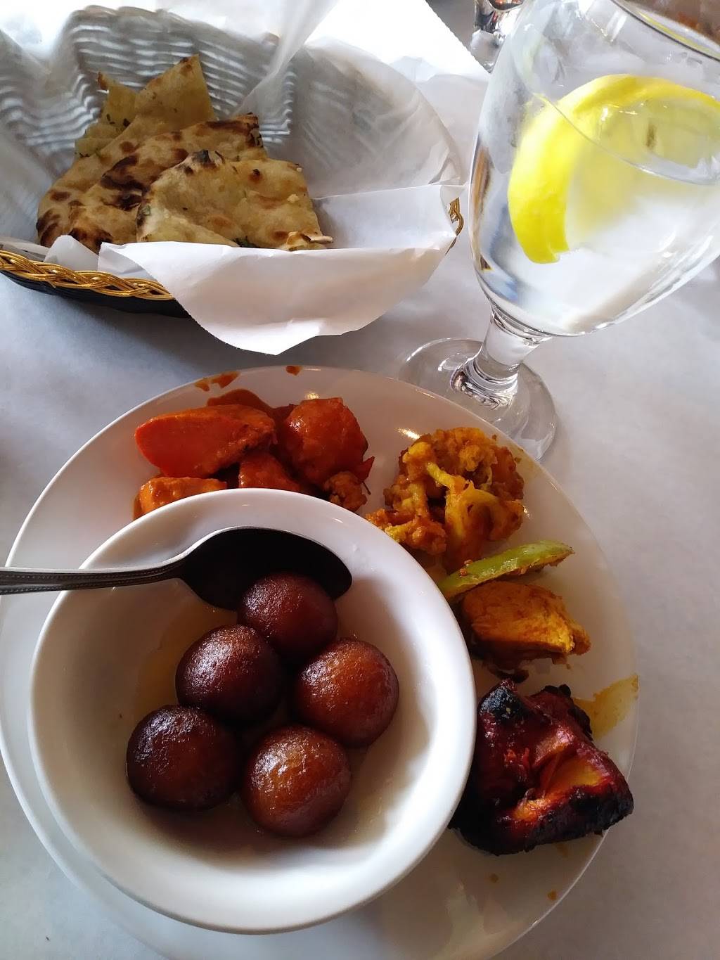 Kasturi Indian Cuisine | restaurant | 2205 W Arlington Blvd Suite B, Greenville, NC 27834, USA | 2522150215 OR +1 252-215-0215