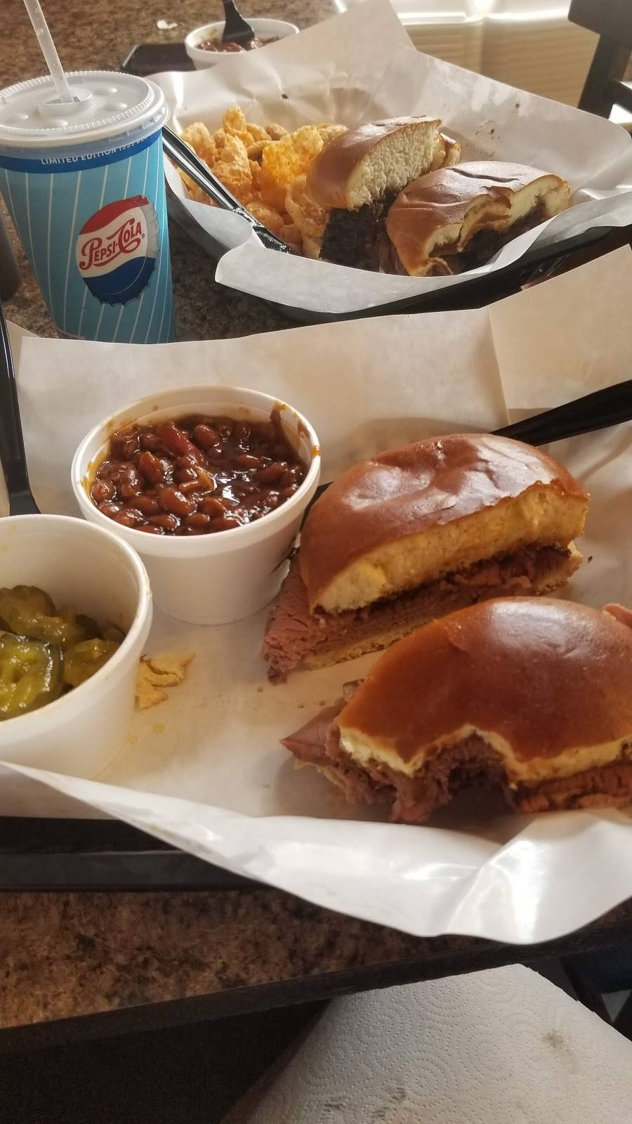 Dickeys Barbecue Pit | restaurant | 1912 S Brentwood Blvd, Saint Louis, MO 63144, USA | 3149421412 OR +1 314-942-1412