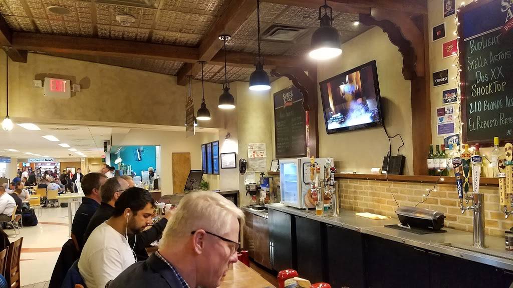 Alamo Alehouse & Burgers | restaurant | 9710 Airport Blvd, San Antonio, TX 78216, USA | 2105981419 OR +1 210-598-1419