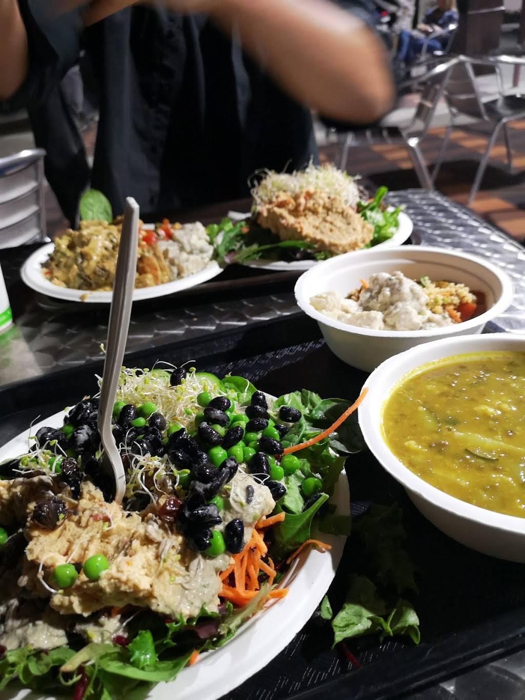 Govindas | restaurant | 3764 Watseka Ave, Los Angeles, CA 90034, USA | 3108361269 OR +1 310-836-1269